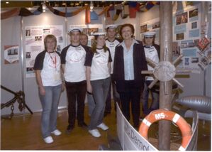 Die Crew der MS Demokratie:C. Braun, O.Daller, G. Lindl, J. Braun, A. Haußner, H. Wieczorek-Zeul u. M. Meier